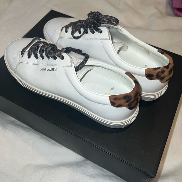 Saint Laurent Andy Shoes with Cheetah Print detailing - Picture 3 of 5